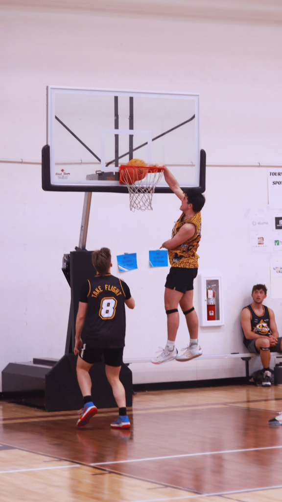 Huge slam in Dunk Ball Basketball League